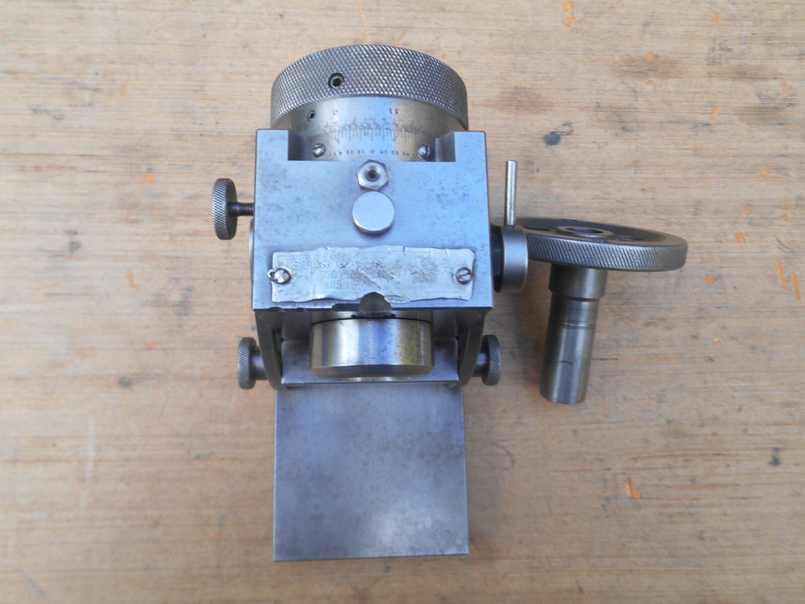 STAR GAUGE CO. 3AT COLLET TILTING INDEXER , WITH 16 COLLETS
