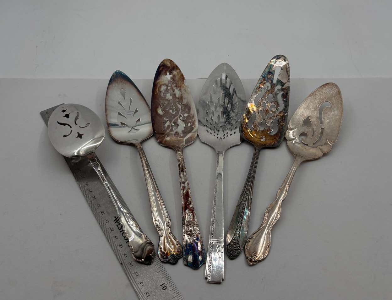 Lot of 10 Assorted Used Silverplate Pie Servers - Lot#53