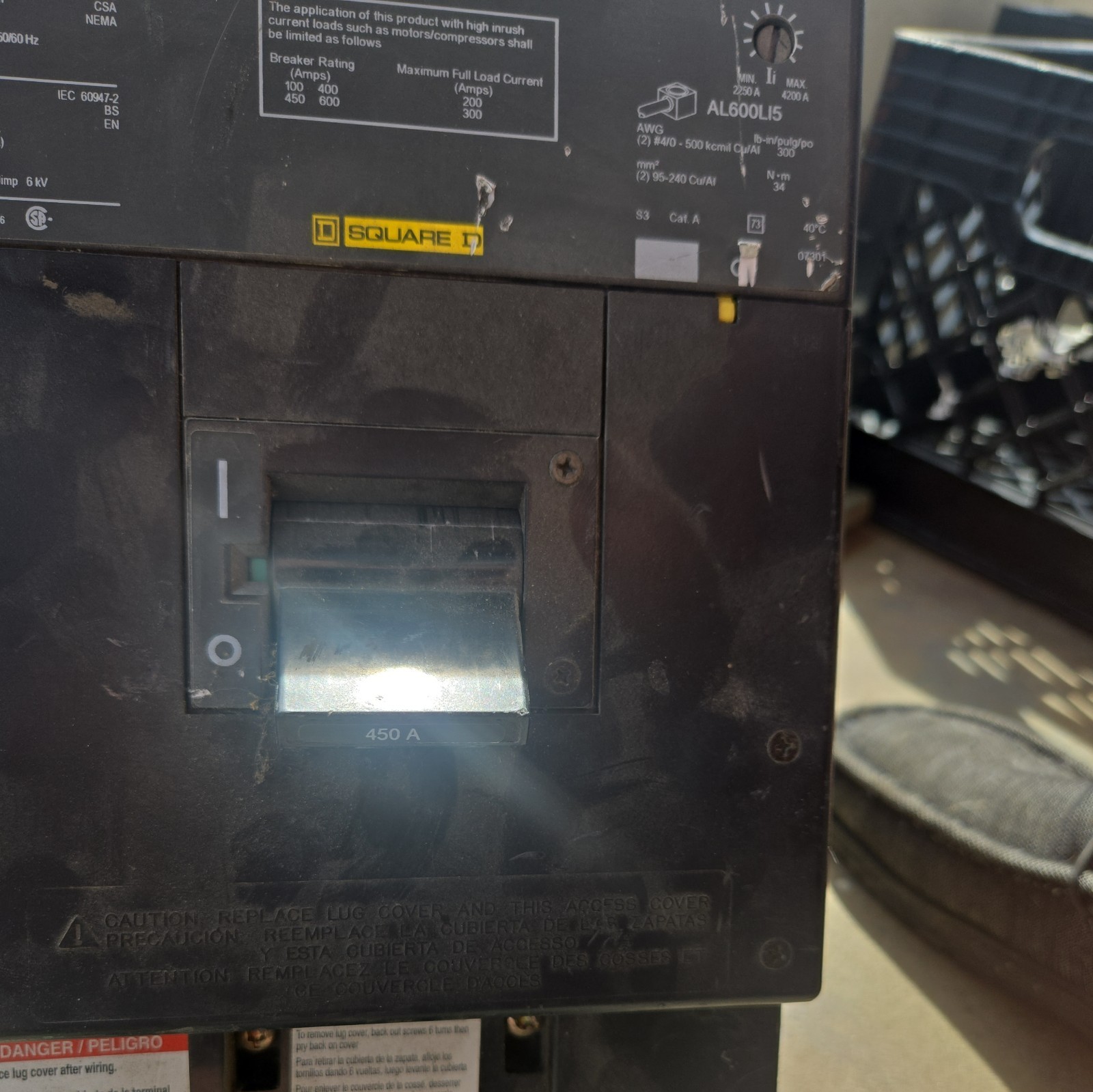 SQUARE D LC36450 450 A 3 P Circuit Breaker