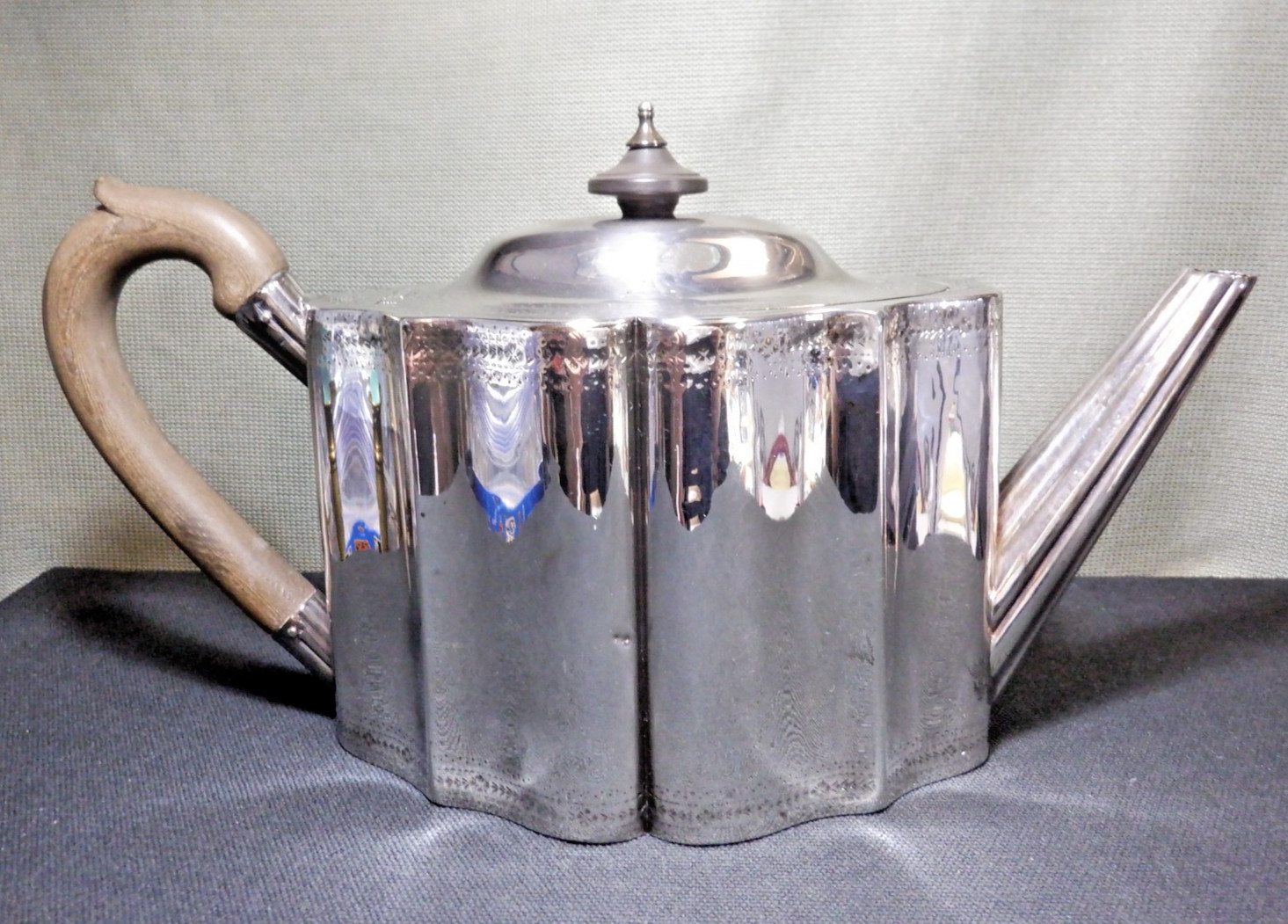 George III Sterling Silver TEA POT by, Wm Pitts LONDON, 1786