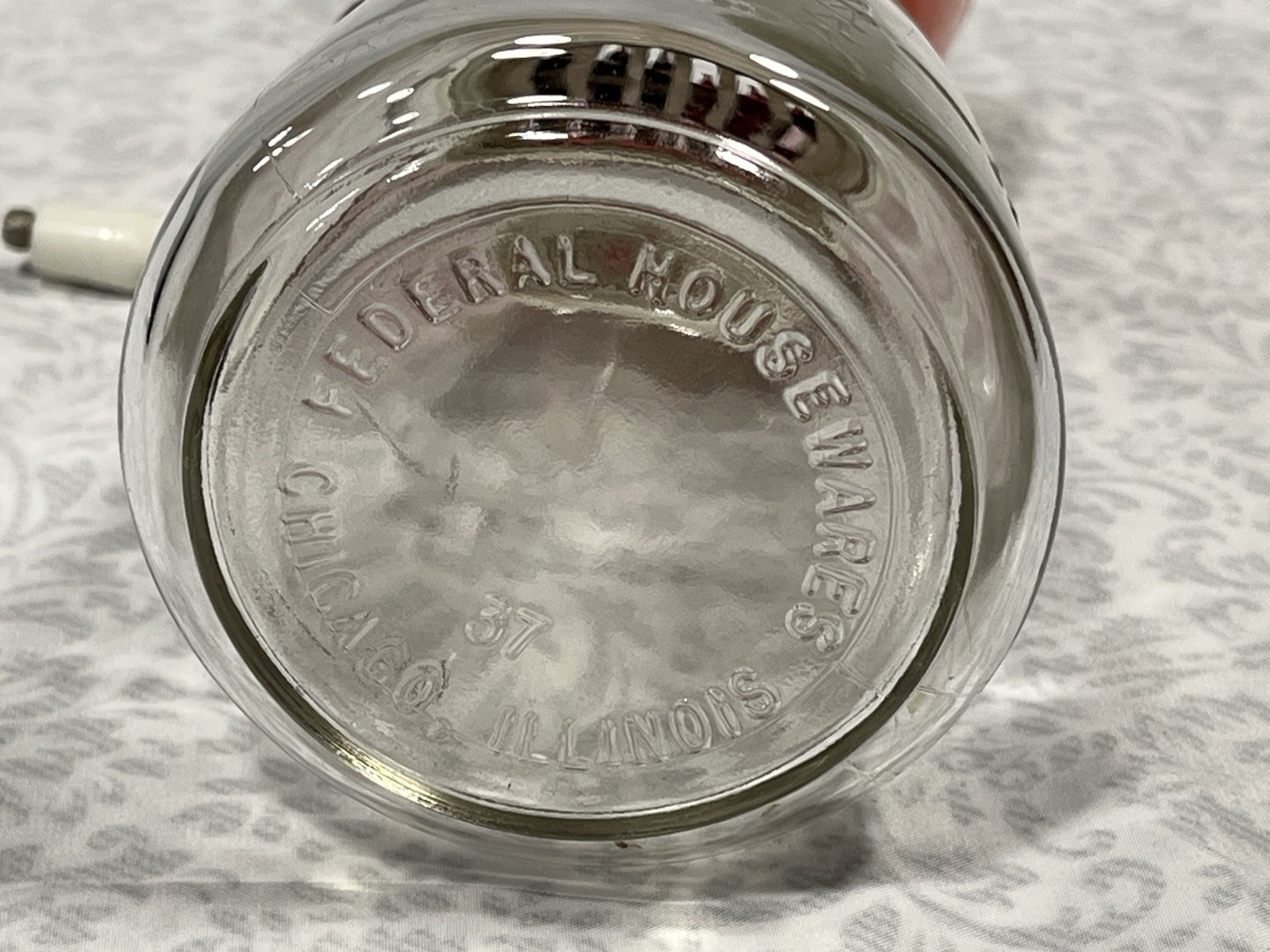 FEDERAL HOUSEWARES Nut Chopper Grinder w/Stainless Blades & Glass Measuring Jar