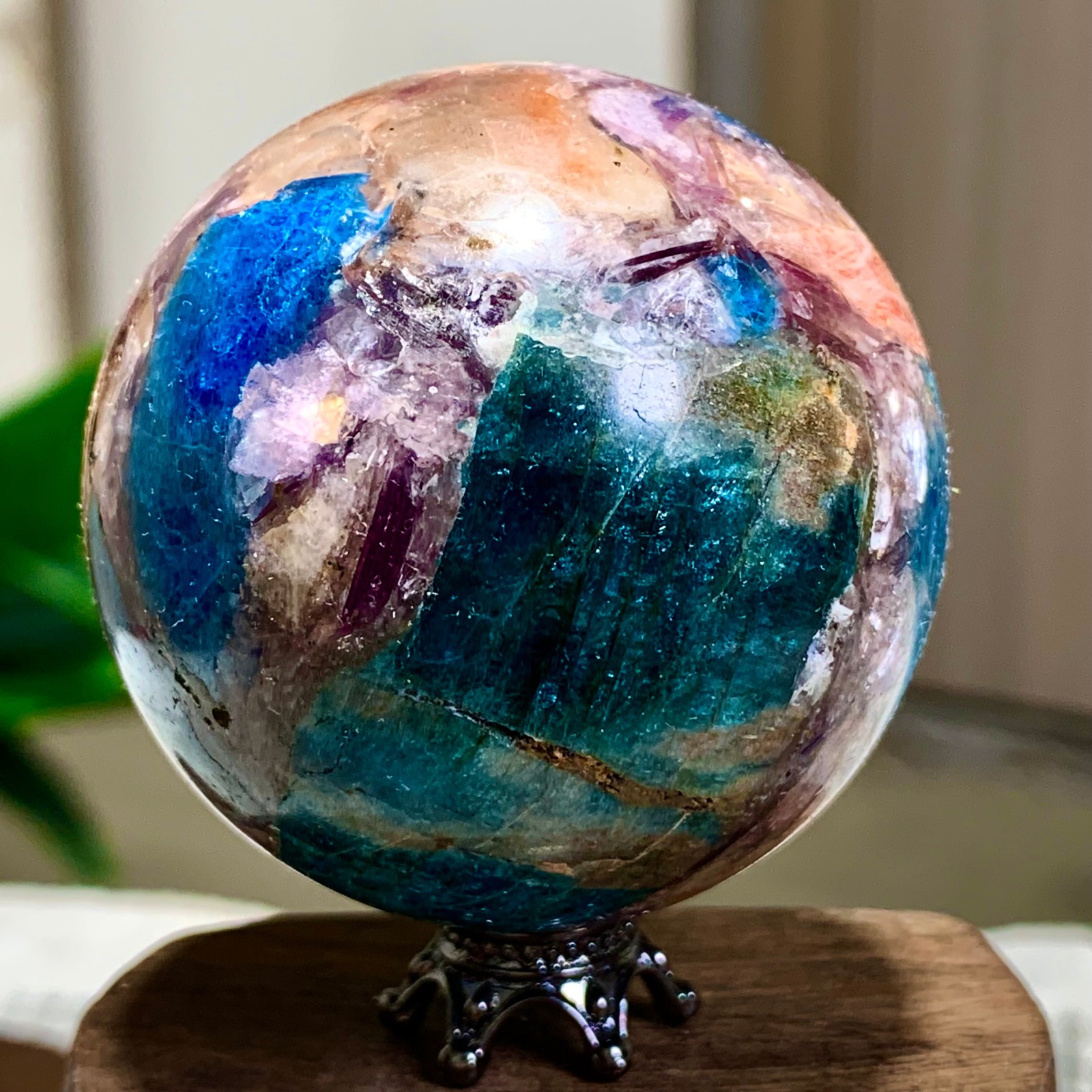 152G Natural Blue Aptite +Sun Stone purple lepidolite Sphere mineral sample