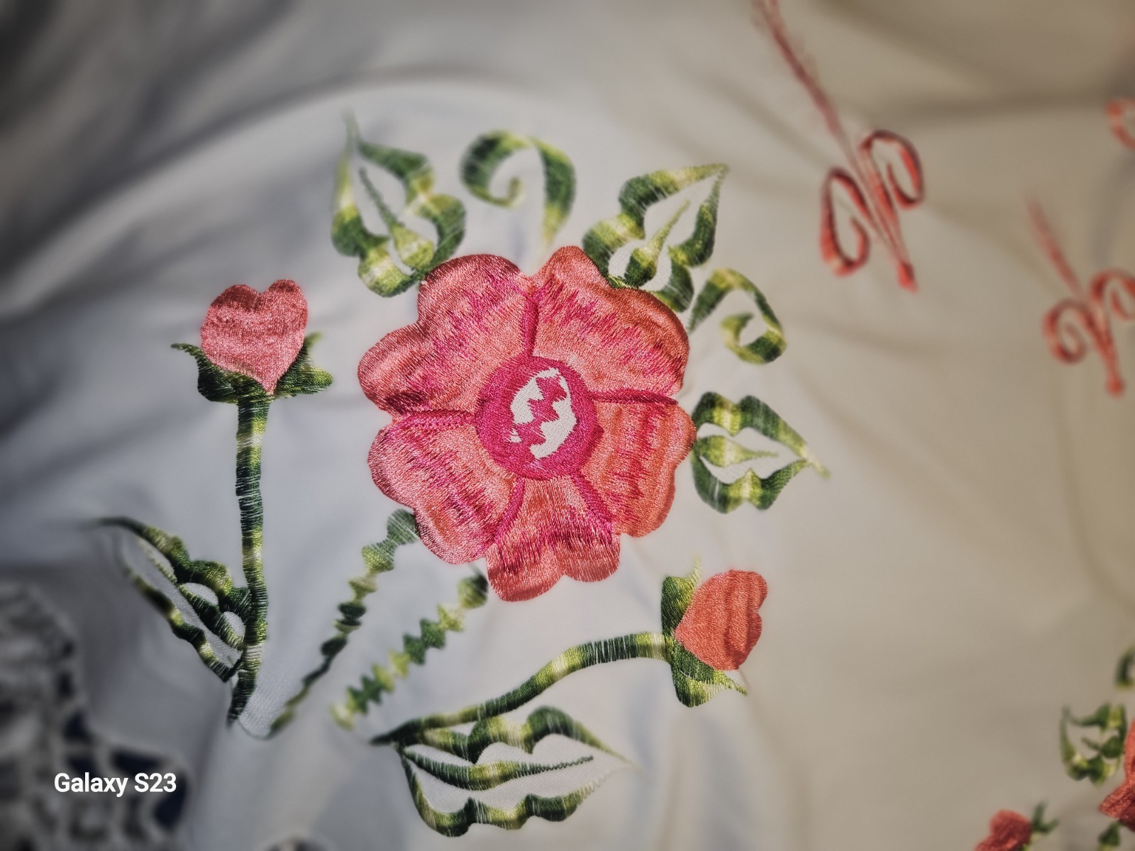 Vintage Artesania Manton De Manila Bordado Embroidered Spanish Shawl