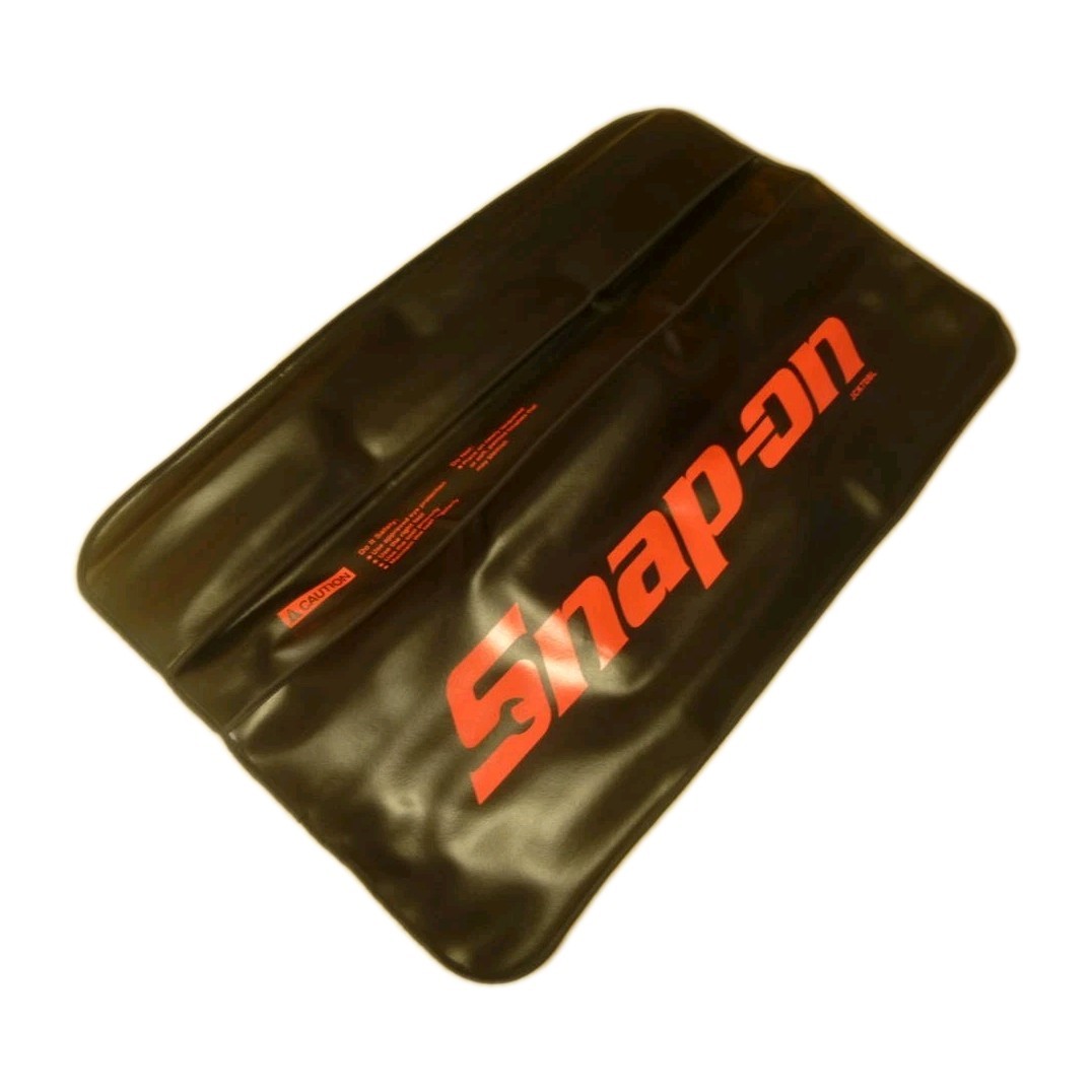 SNAP ON Tools fender cover large 26" X36" be comfortable working on cars BLACK!!