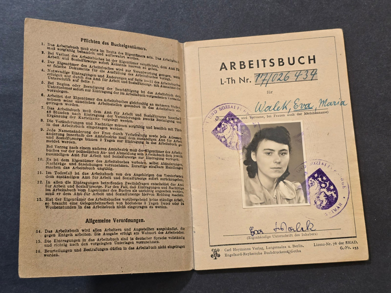 Post WWII WW2 German Arbeitsbuch ID w Photo Female Work Book