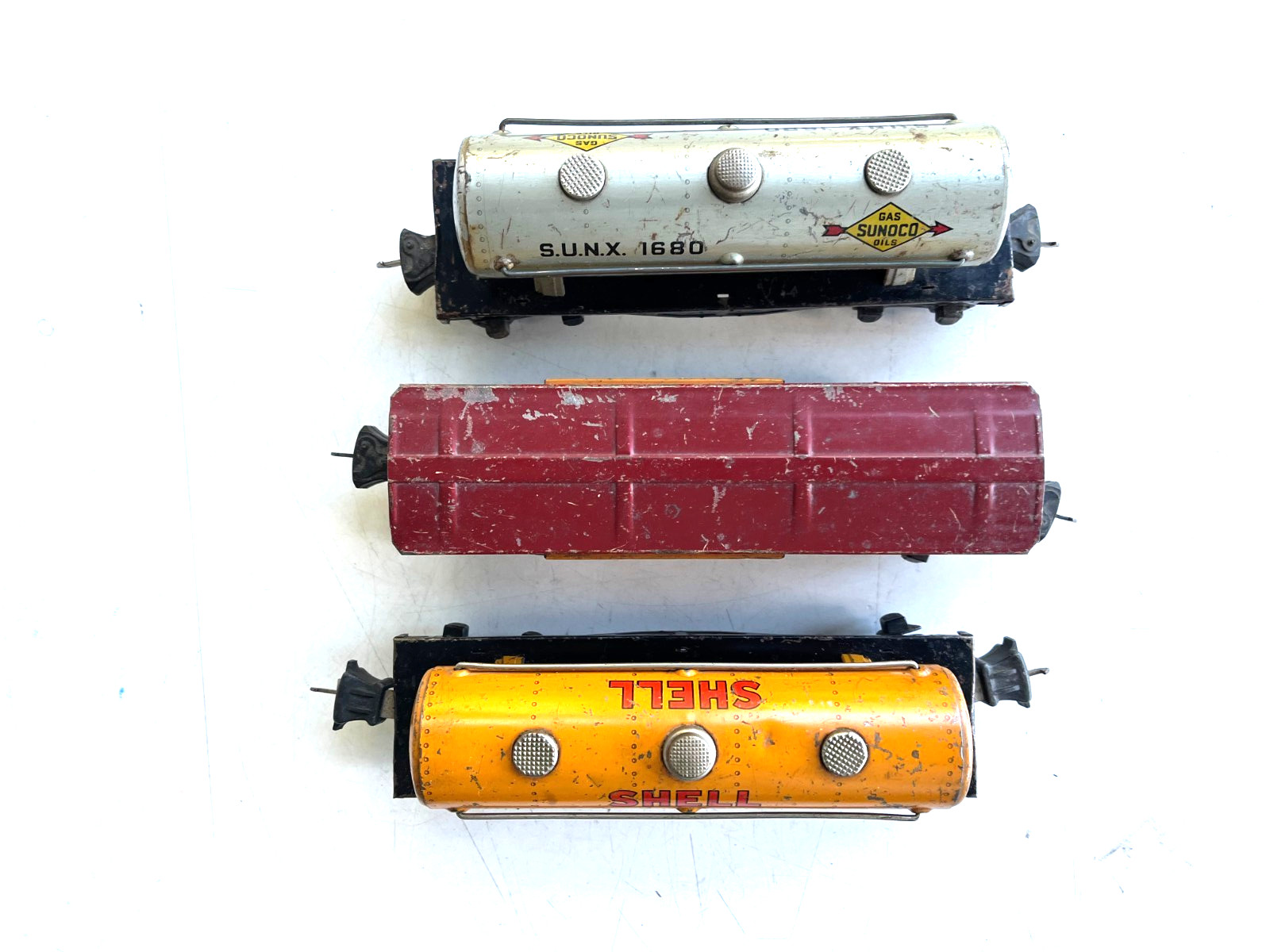 LIONEL 1680, 1682, 2679, 2677, PREWAR, BOXCAR, SUNOCO TANK , GONDOLA, CABOOSE