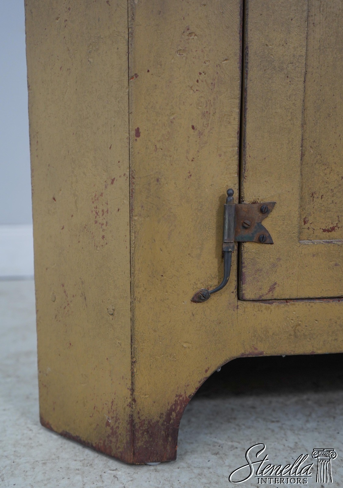 L60554: J.MURPHY Hand Crafted Painted Country Corner Cabinet