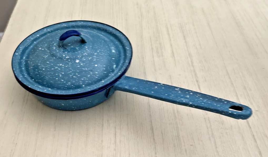 Small Blue Enamel Frying Pan - Camping