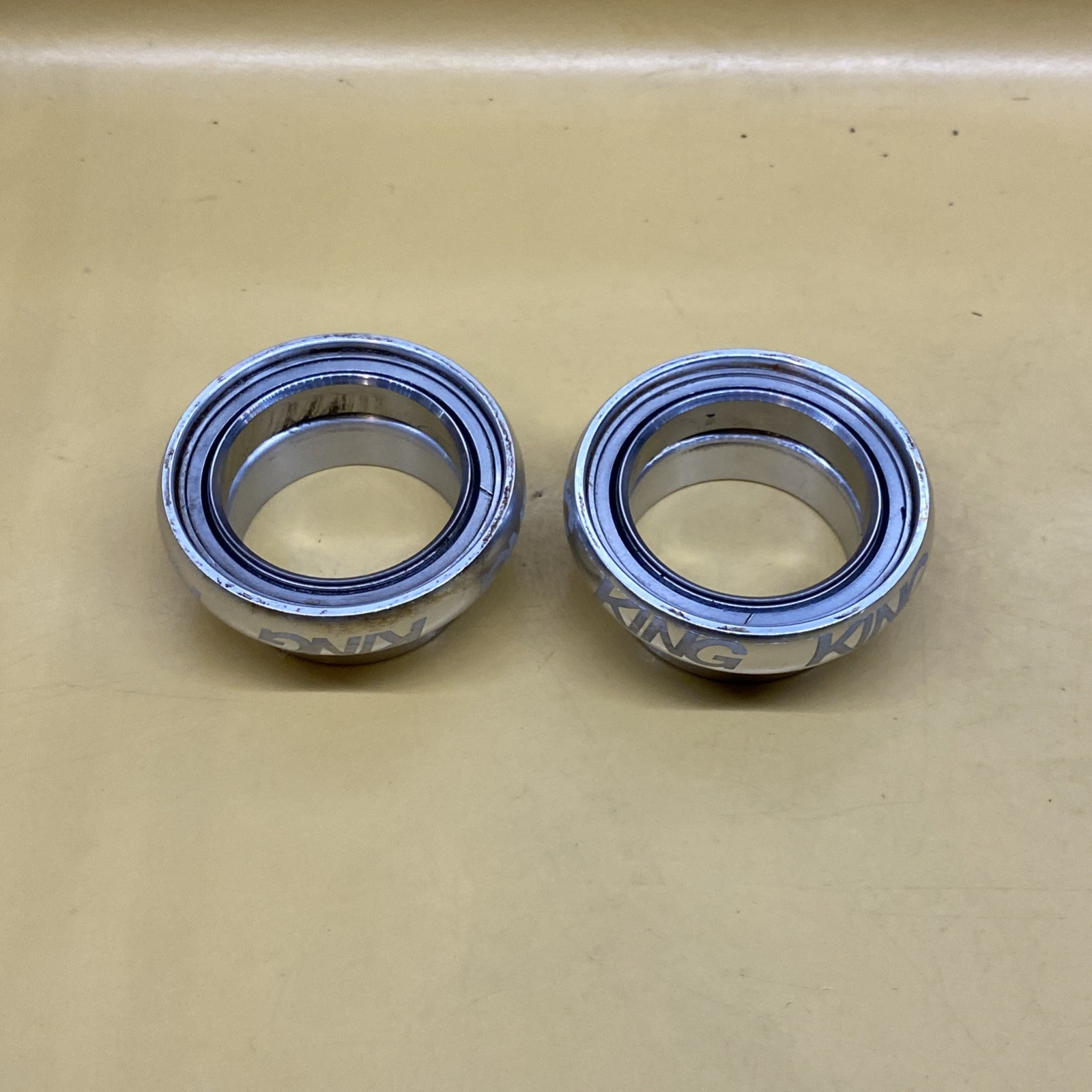 Silver Chris King 1-1/8" NoThreadset Threadless Sealed Bearing Headset