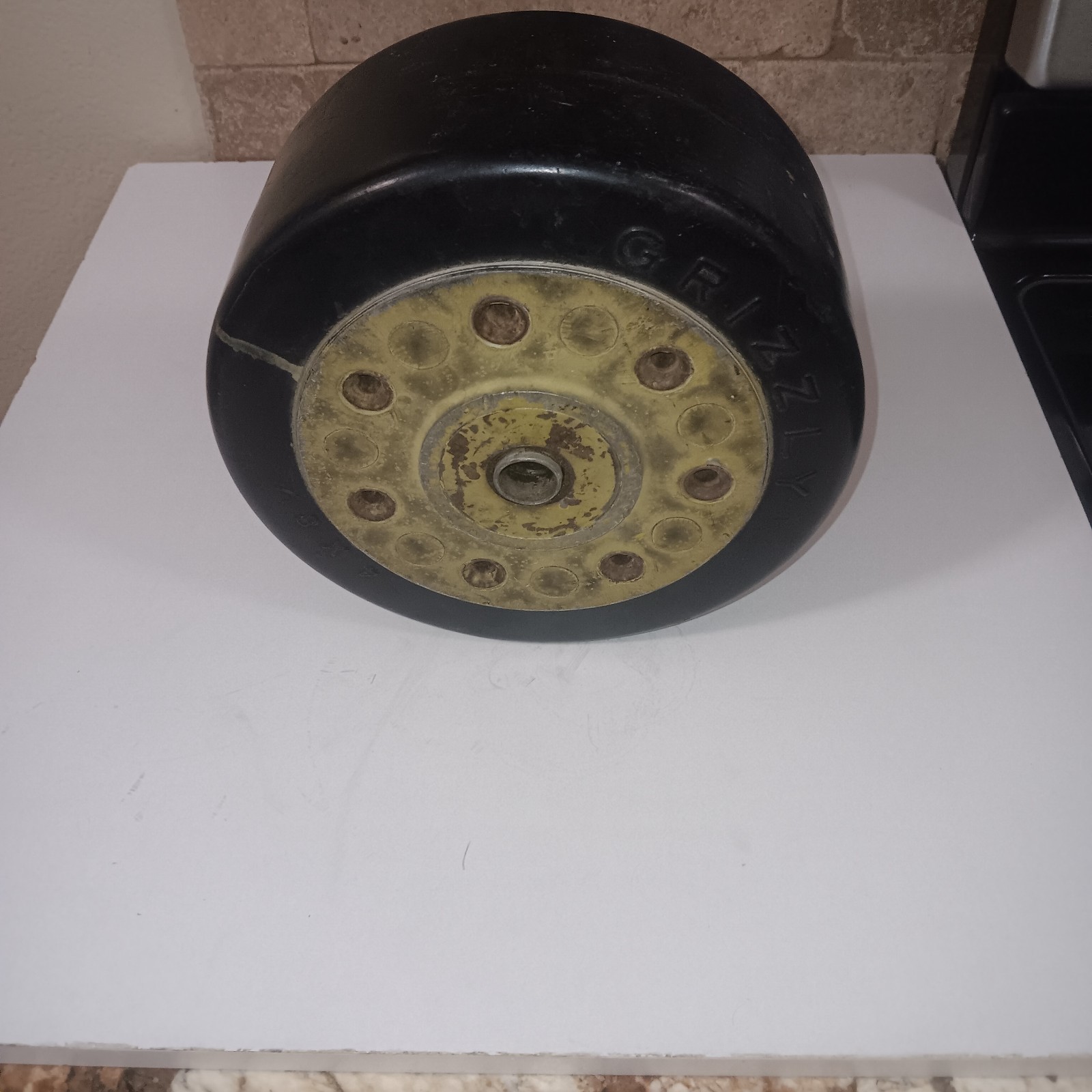 WW2 WWII US Fighter Aircraft Tail Wheel 4 x 8 1/2 By Grizzly