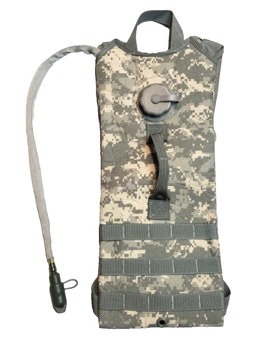 USGI ACU DIGITAL MOLLE 3L/100oz Hydration System Carrier Pack w/ New Bladder