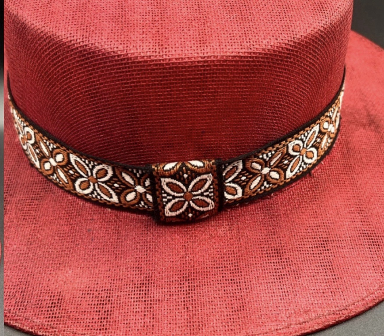 Cordovez Burgundy with Red -brown headband NWOT(H07)