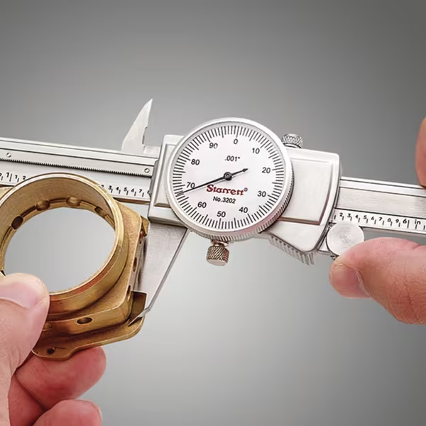Starrett 3202-6 Dial Caliper; 0-6" Range with Case