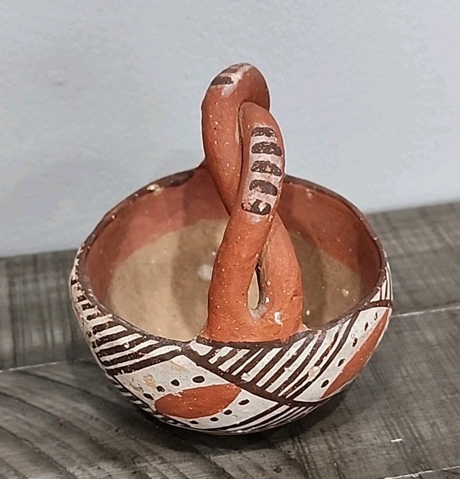 Isleta Pueblo Indian Pottery Bowl With Braided Handle