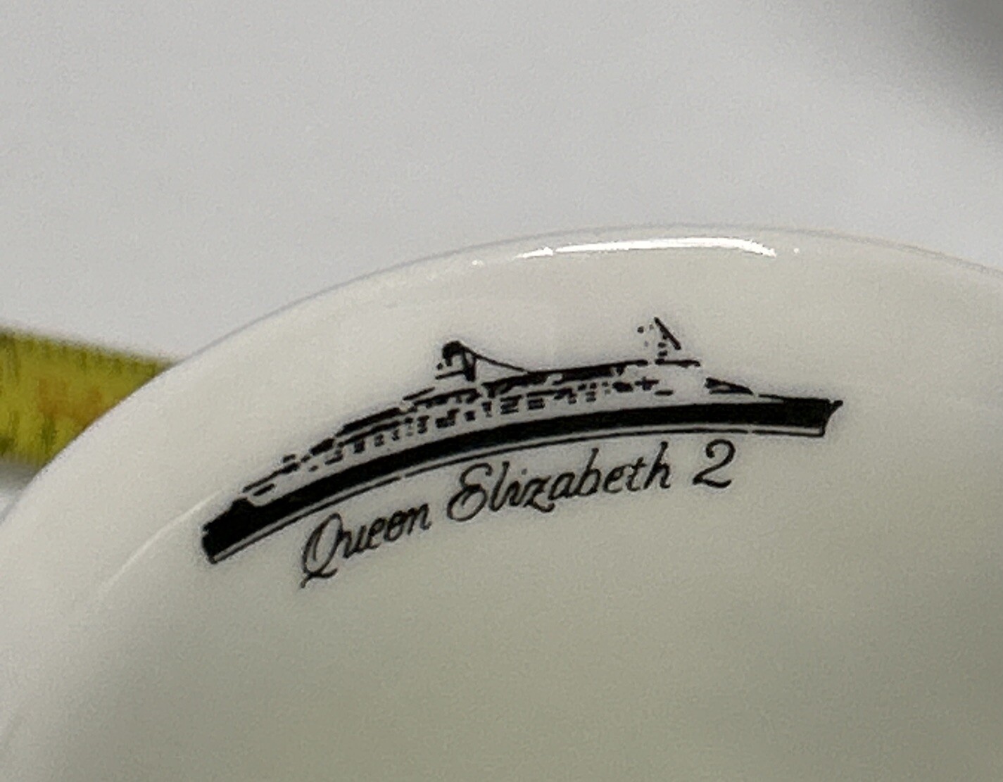 2 WREN china MUGS Mayflower Floral England Queen Elizabeth SHIP QE2 Tea Coffee