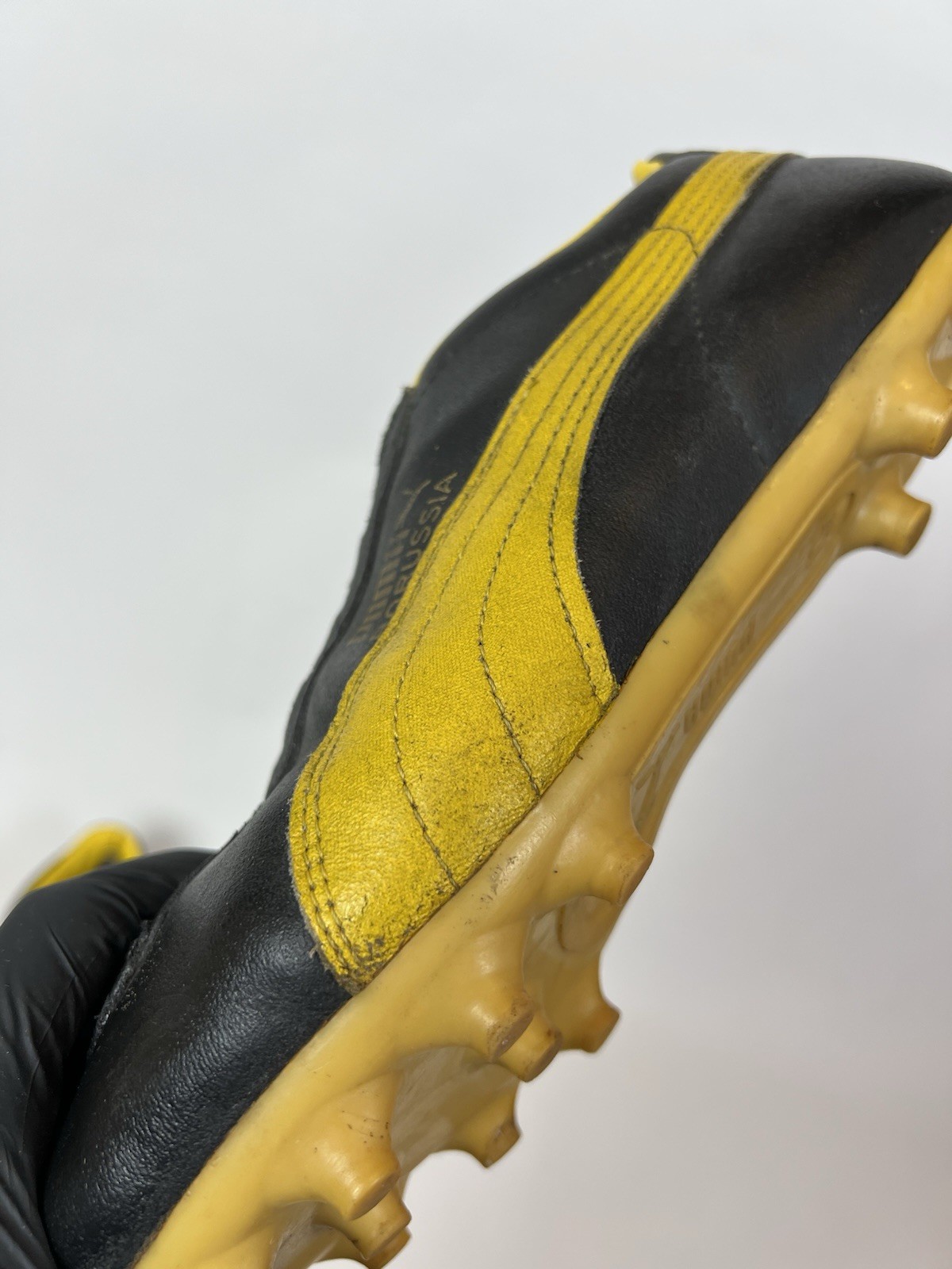 Vintage PUMA BORUSSIA Soccer Futbol Cleats Black Yellow