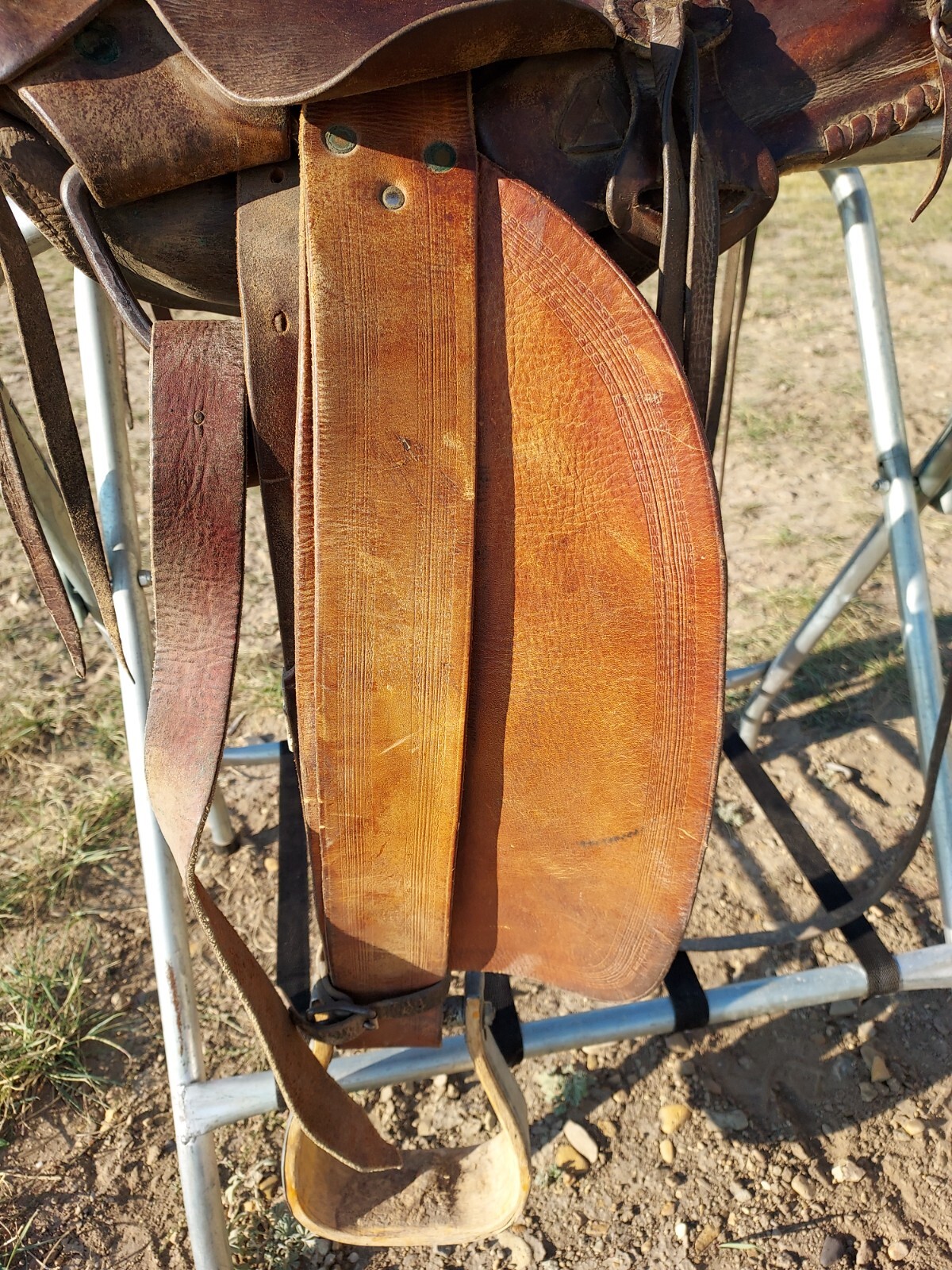 Vintage Whitney Maker Saratoga Wyo. - 14" Saddle - Heiser Fender