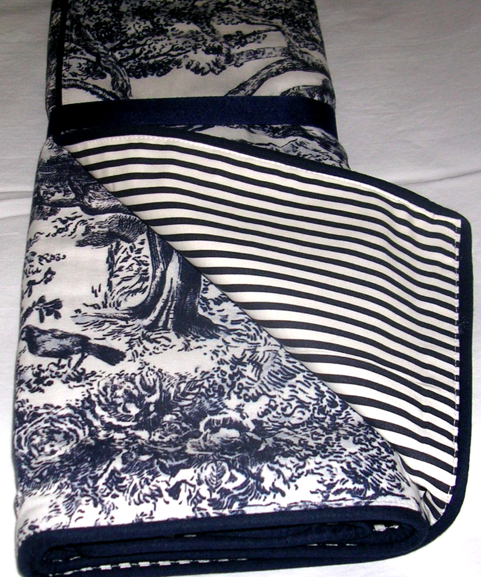 POTTERY BARN BRANDON MAXWELL GROVELAND TOILE REVERSIBLE TABLE RUNNER 18X108 NWTG