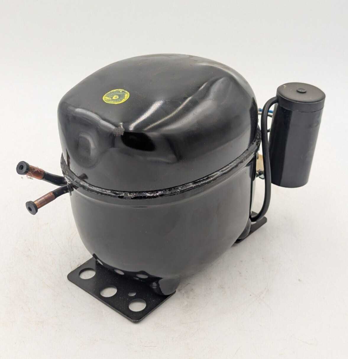 Embraco Aspera NEK2134U R-290 220-240V 50Hz Refrigeration Compressor