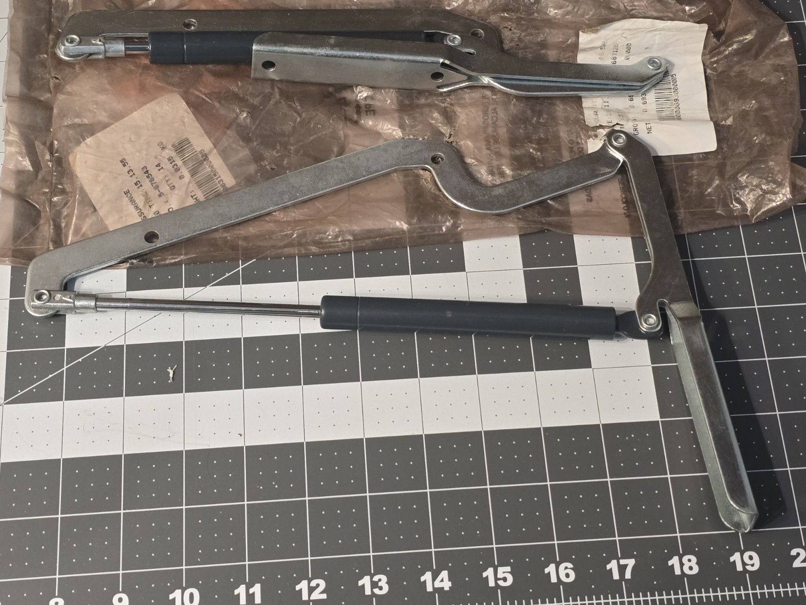 New Original Keter Hinge,SOP, Denali.Cortina, Java ,Darwin,Brushwood, Westwood .