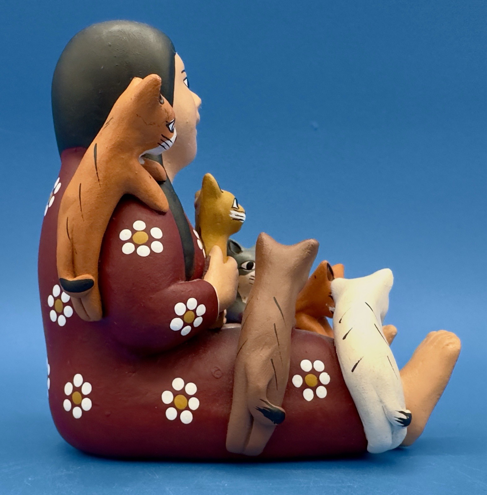 Handmade Peruvian Folk Art Pottery Storyteller Figurine - Woman with 7 Cats