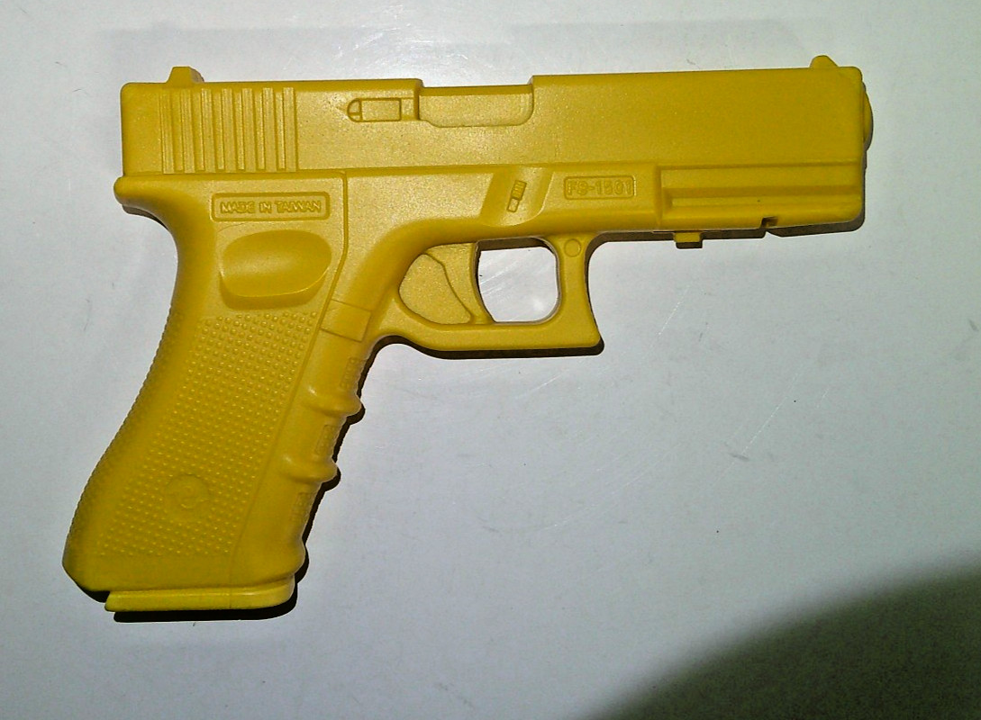 NEW 9" Polypropylene YELLOW Full Size Glock Replica Practice Training Pistol