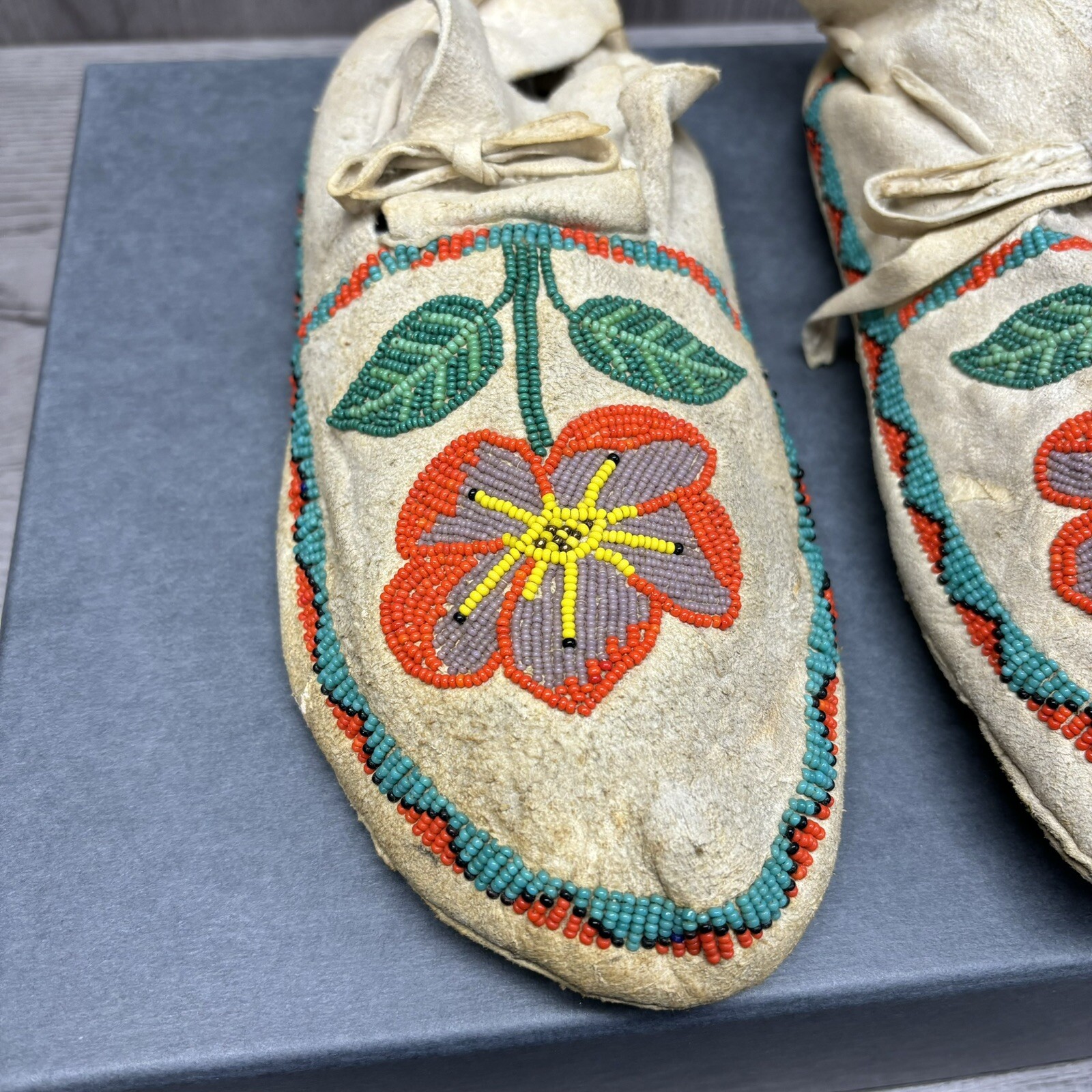 Antique Circa 1900 Northern Plains Beaded Moccasins Teal Orange Flower original