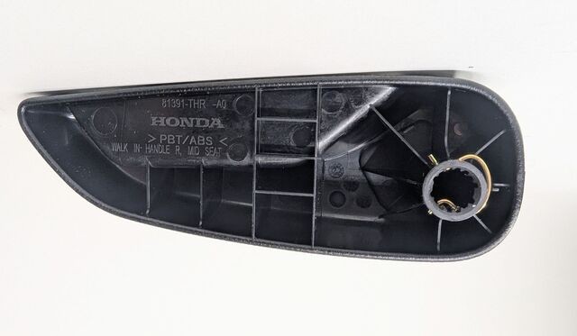 Genuine Honda Odyssey 2021-2026 Lever Handle R. Middle Seat (Black) 81391-THR-A0