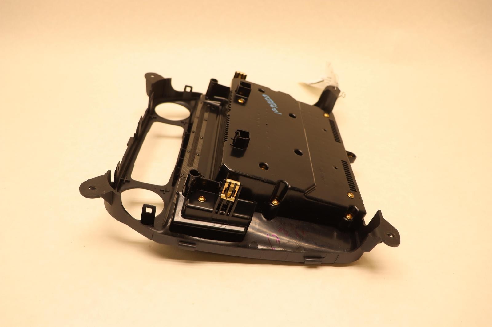 2015-2016 CHEVY SILVERADO 1500 DASH RADIO NAVIGATION DISPLAY SCREEN MONITOR OEM