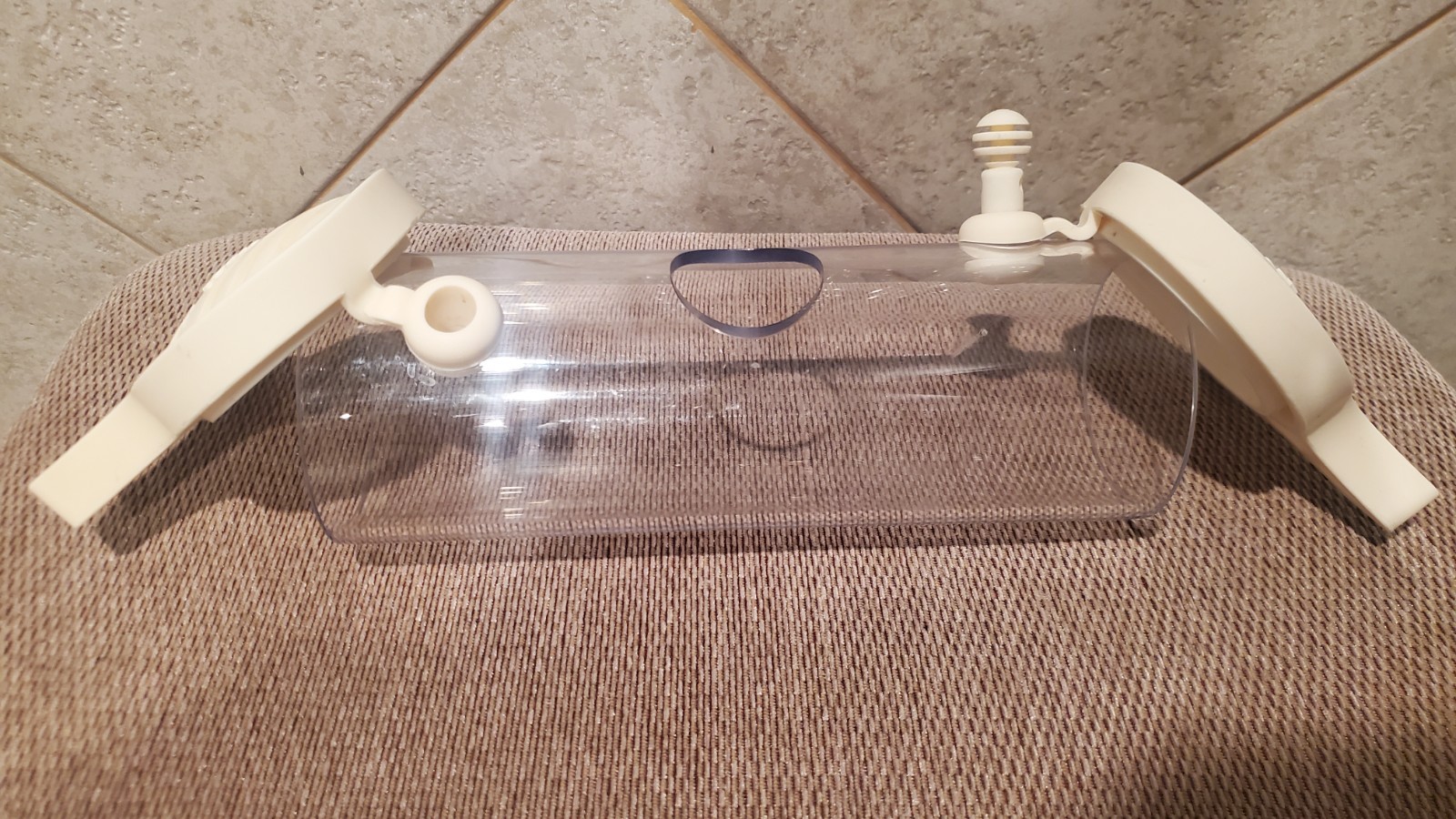 Apple on Top AoT White Hookah Horizontal -Easy to Clean and Use