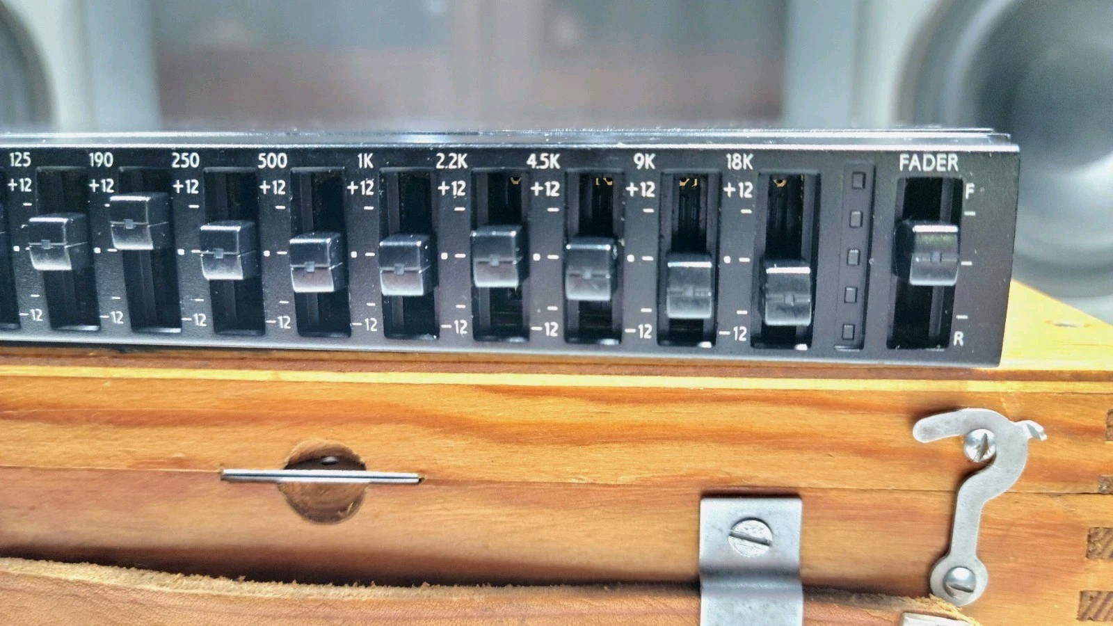 Alpine ERE-G180 11 Band Graphic Equalizer Serviced