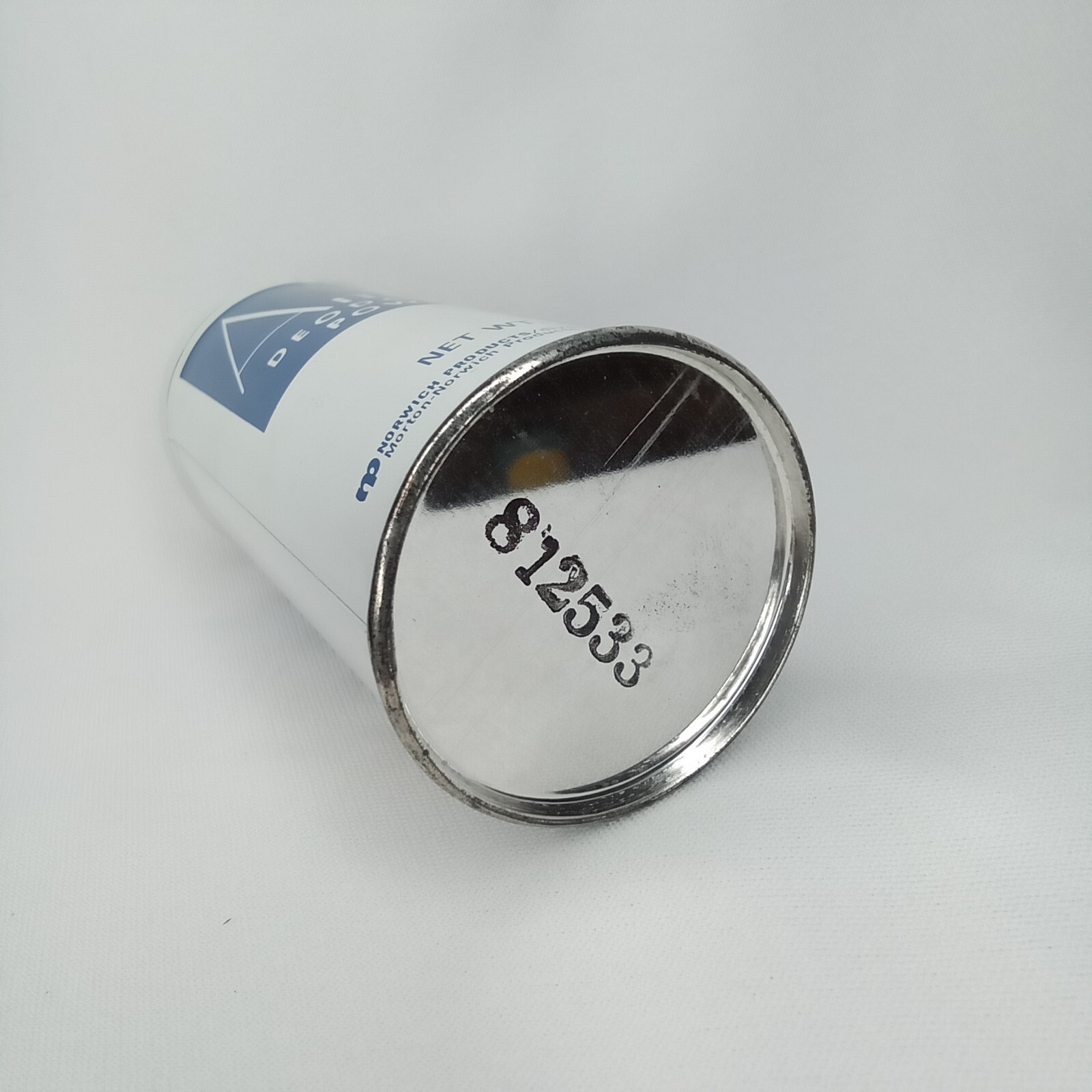 Vintage Amolin Personal Deodorant Powder Tin Norwich New York Made In USA 1940s