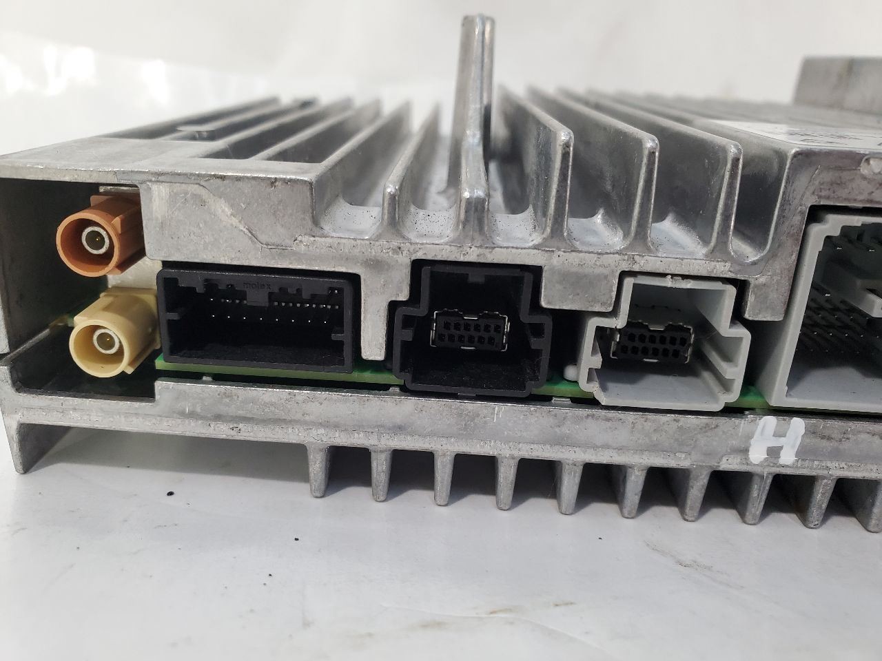 2022 Chevrolet Equinox OEM Harman Radio Receiver Module 588352398