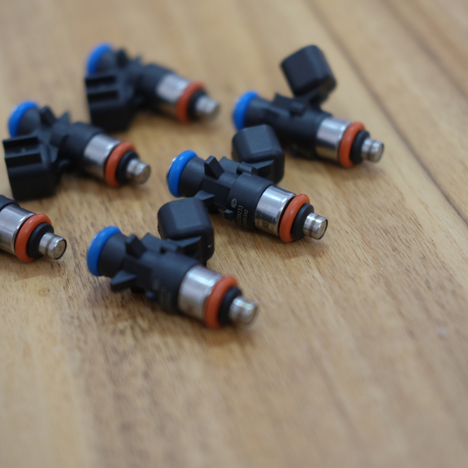 6 X New GENUINE MOPAR FUEL Injectors WRANGLER Challenger 3.6L 5184085AC