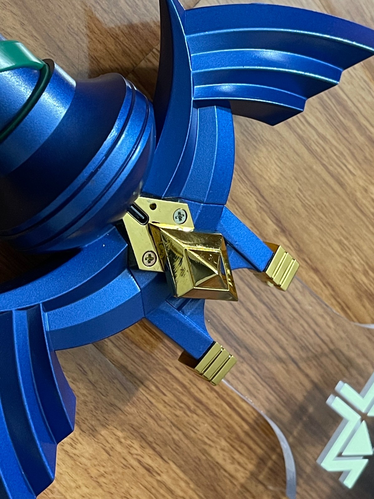 Zelda master Sword, 27 Inches Rechargeable Pre-Assembled Plastic Light Up