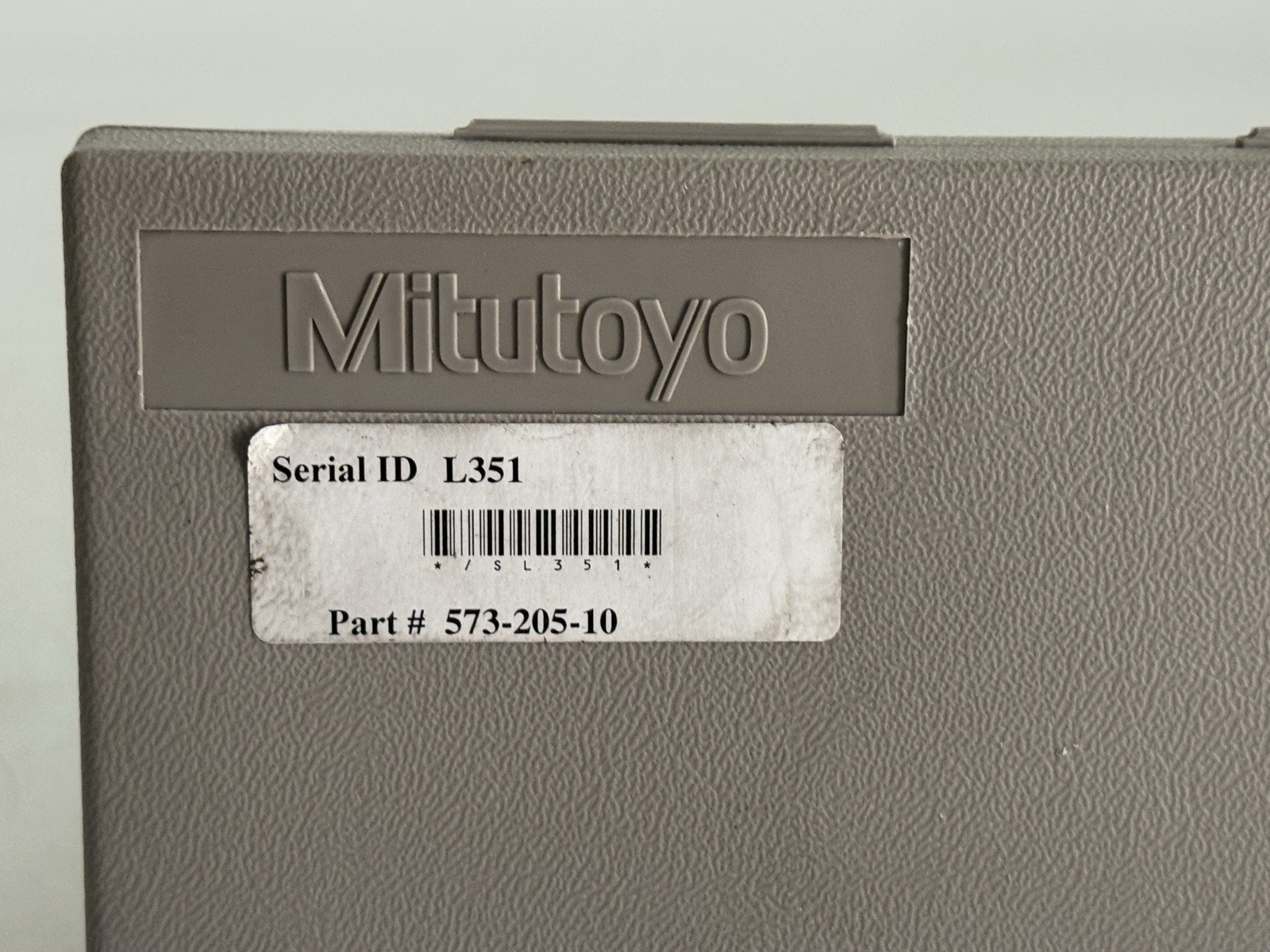 Mitutoyo 573-205-10 Offset Centerline ABS Digimatic Caliper 0.4–6” w/ Case Japan