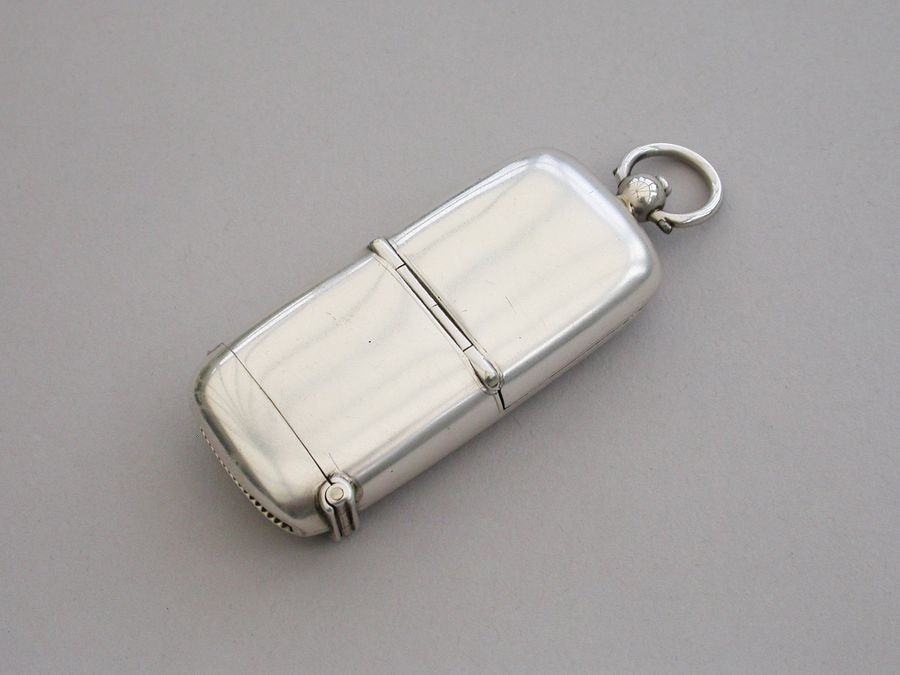 Edwardian Silver Combination Vesta & Sovereign Case. By Joseph Gloster 1901