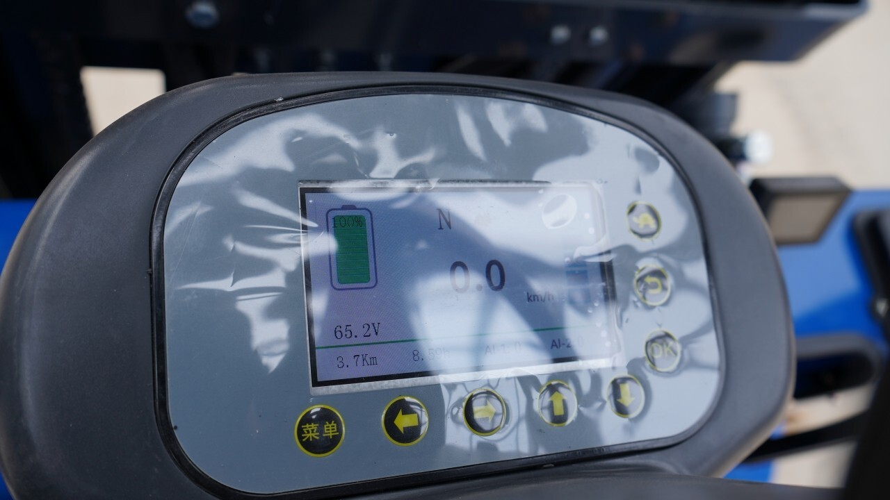 New 1.5 Ton Rated Capacity TYPHON Electric Forklift Lifter w Side Shift, 3 Stage