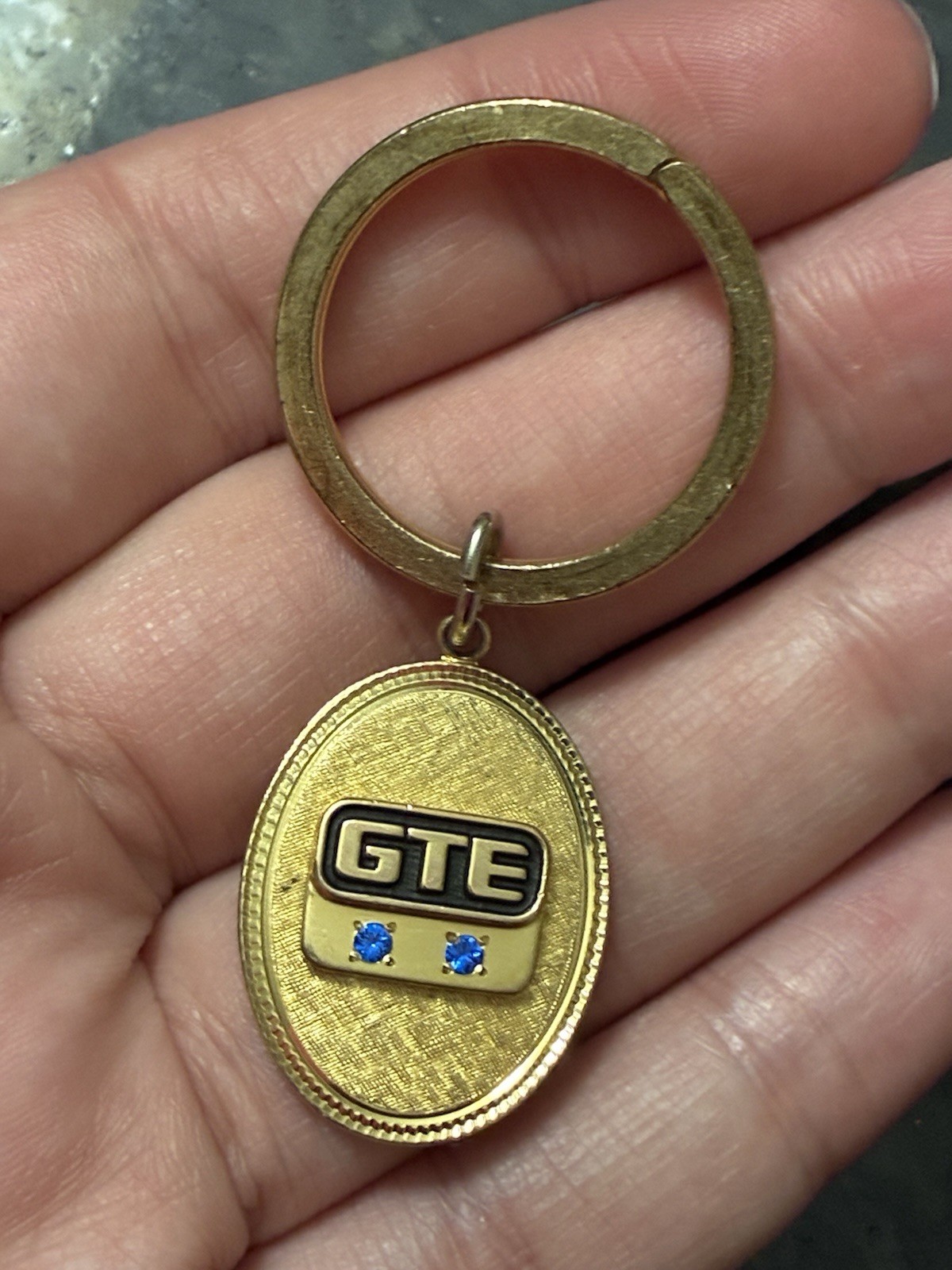 GTE gold-filled keychain - Blue jewel - 10k GF Emblem - Florentine Gold