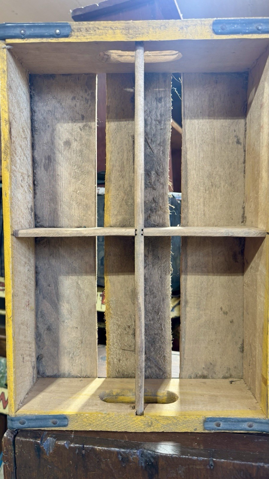 Rare Vintage Mason's Root Beer Yellow Wood Soda-Pop Crate Poplar Bottle CO Clean