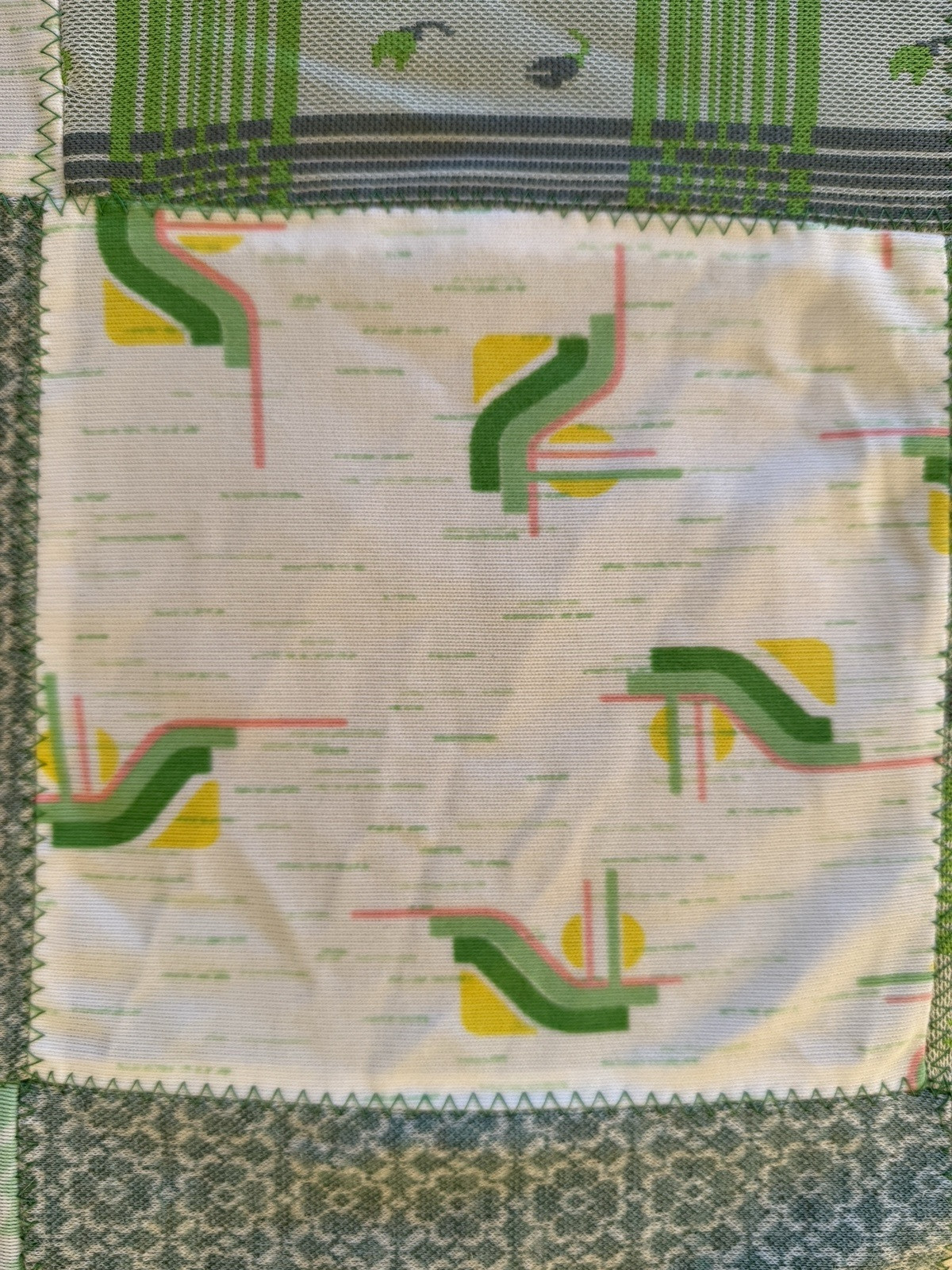 Vintage 70's Patchwork Coverlet Bedspread Quilt Topper