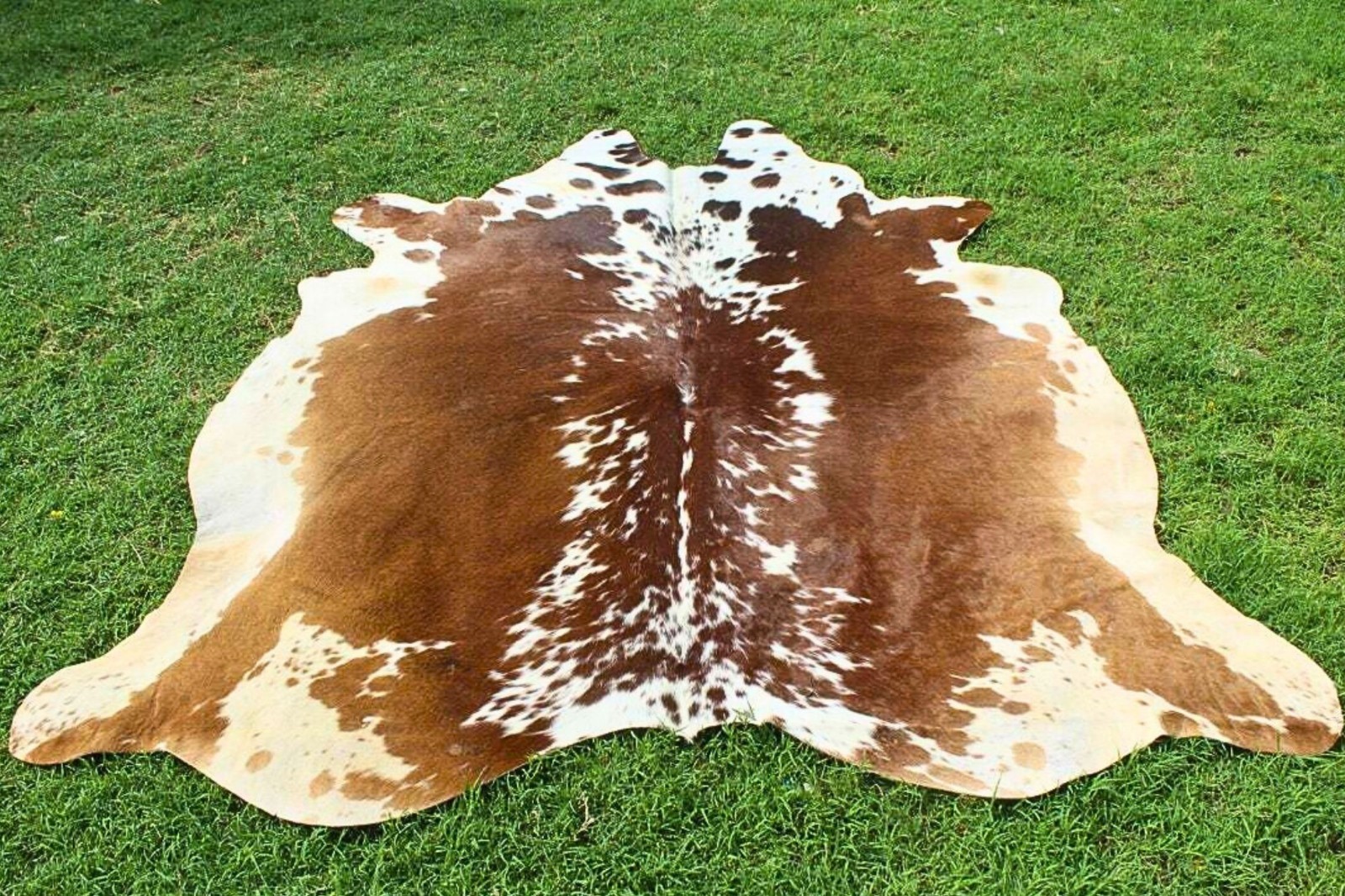 NEW LARGE 100% COWHIDE LEATHER RUGS TRICOLOR COW HIDE SKIN CARPET AREA