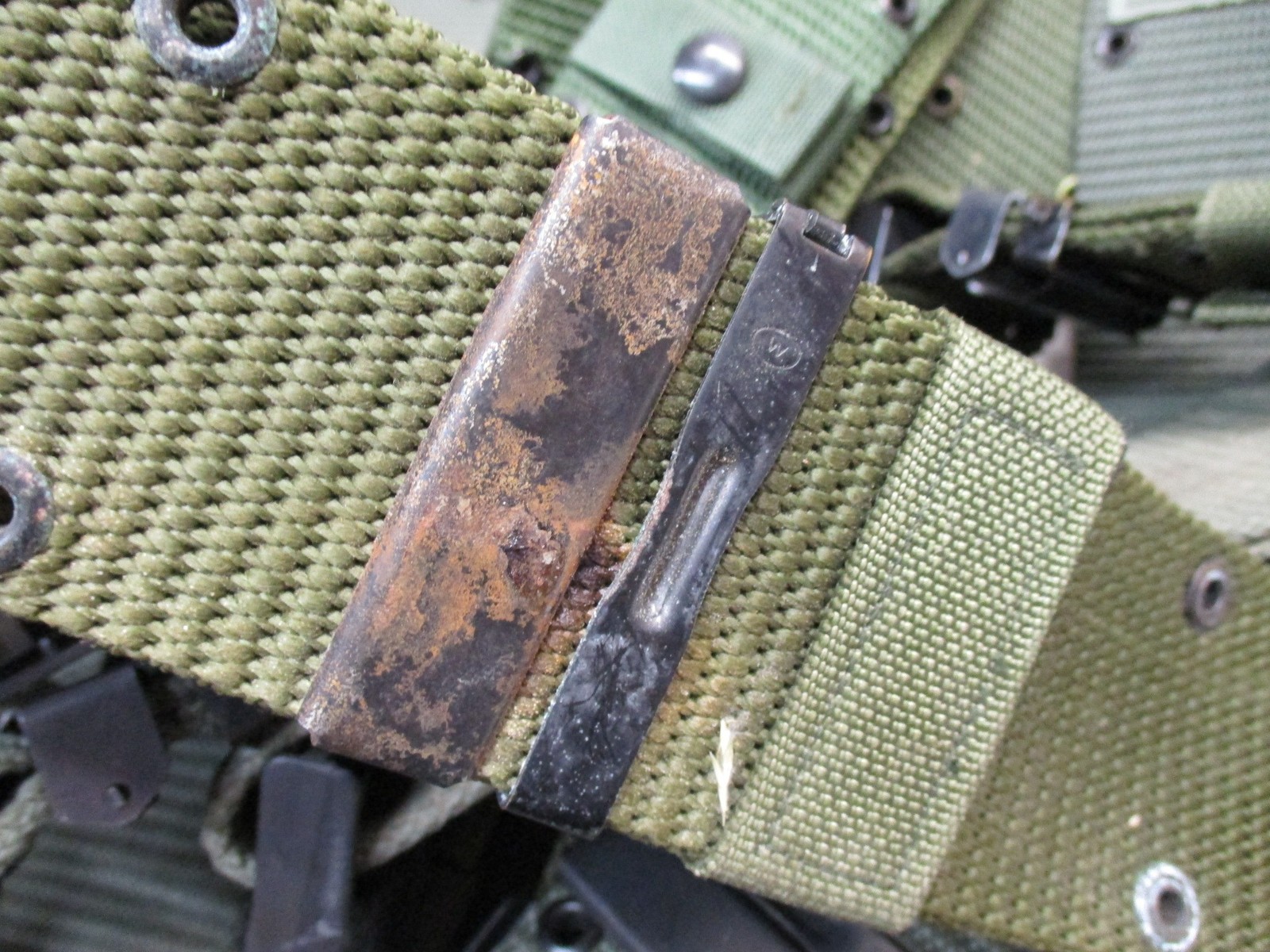 USGI WEB PISTOL BELT MEDIUM LBE LCE ALICE OD GREEN LC-2 NYLON 8465-01-322-1965