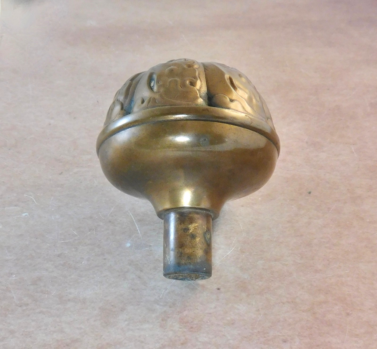 Antique Norwalk Heraldic 1900 brass bronze entrance door knob and plate E-14900