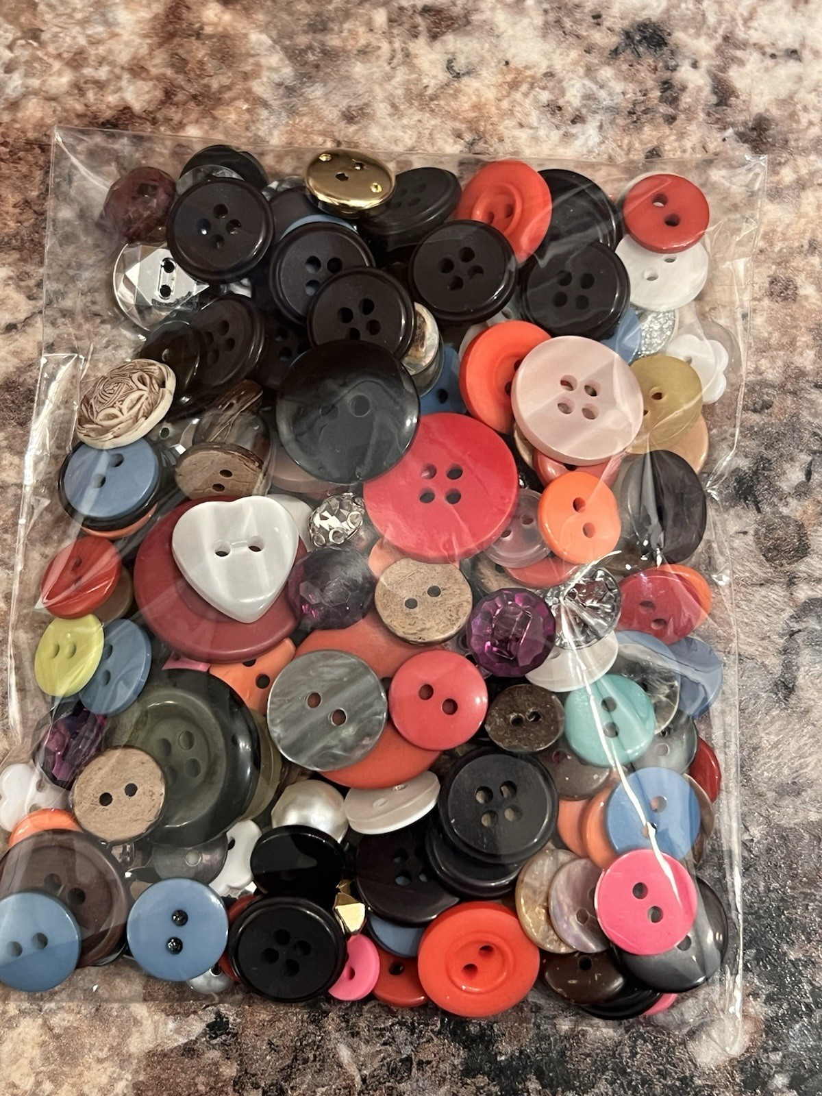 250 + Sewing Buttons mixed lot Assorted huge Resin Bulk Perfect For Crafting