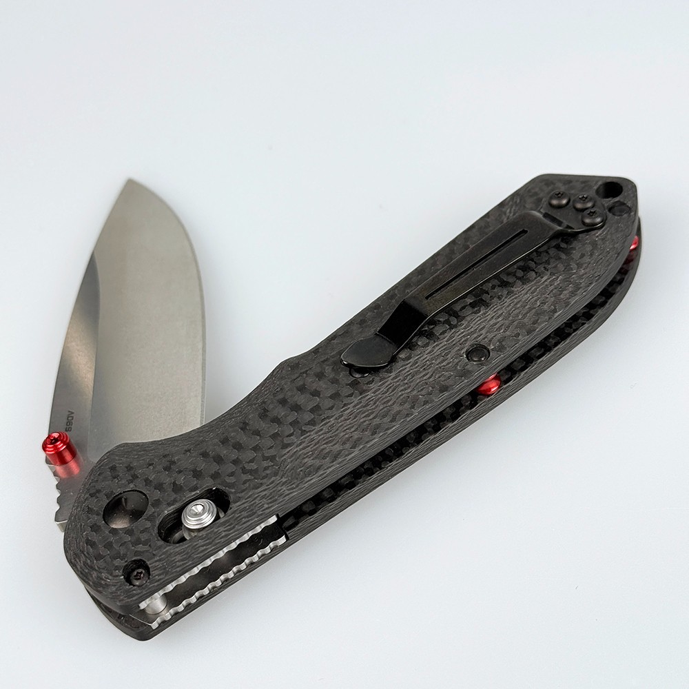 Benchmade Freek 560-03 S90V AXIS® Lock Black Carbon Fiber Handle Folding Knife