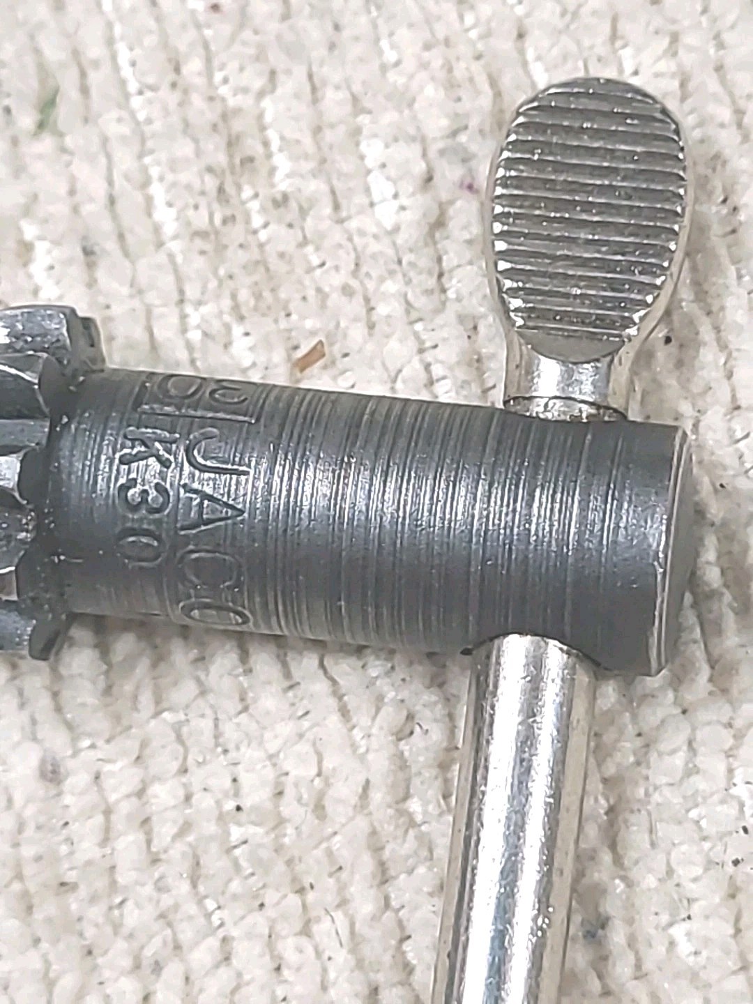 Jacobs 8-1/2 Heavy Duty Ball Bearing Super Chuck, 5/8" Shank w/ Jacobs Key.