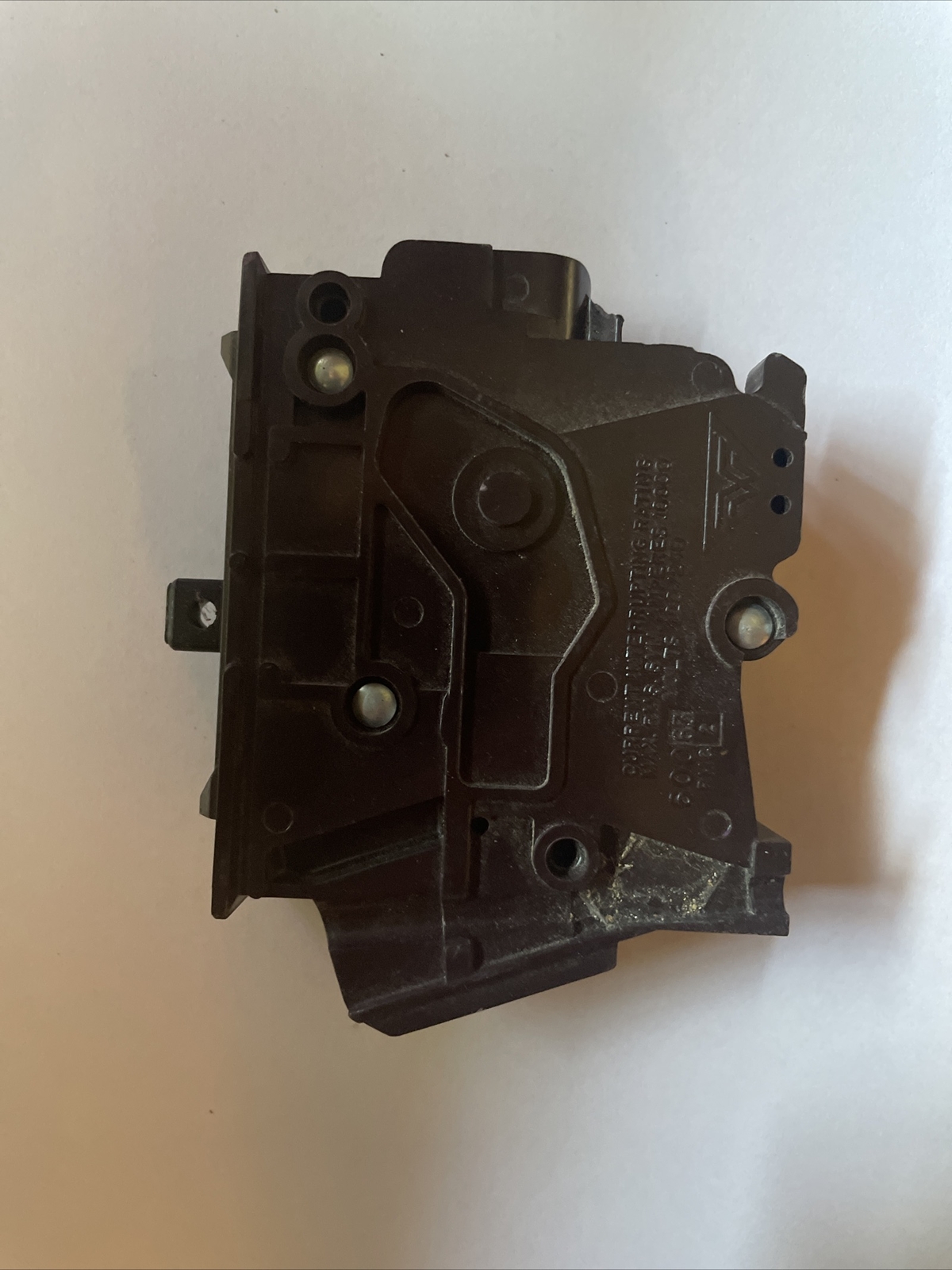 WADSWORTH 20 AMP 120V SINGLE POLE CIRCUIT BREAKER PLASTIC FEET TESTED