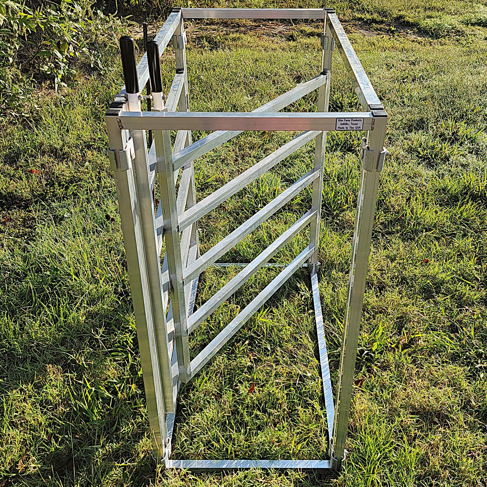 Aluminum 40-Inch-Tall Sheep & Goat 3 Way Sorter gate 4 Sorting Alley Pen Systems