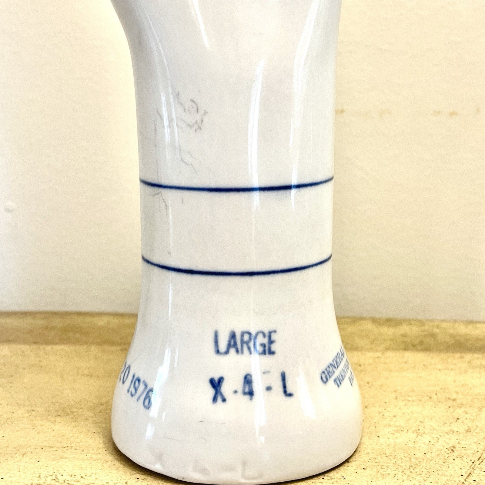 Vtg 1976 GENERAL PORCELAIN Commercial Large Hand Glove Mold Mannequin 14”Display